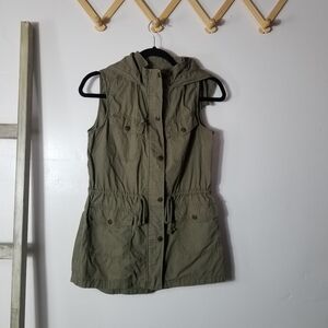 MUDD OLIVE GREEN UITLITY VEST WITH HOOD SIZE MEDIUM
